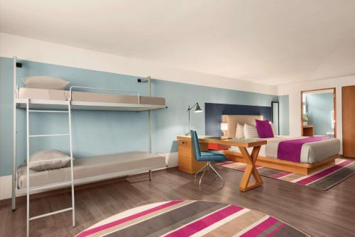 TRYP by Wyndham Isla Verde - image 11