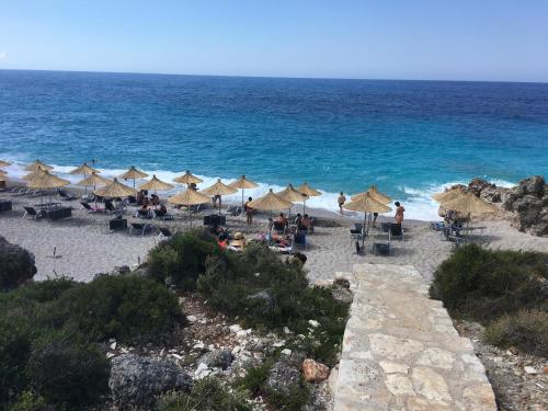 White Rocks Edera 2 I - Vlora