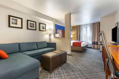 Comfort Suites Redding - Shasta Lake - image 13