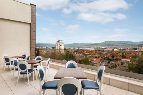Ramada by Wyndham Ramnicu Valcea - image 10