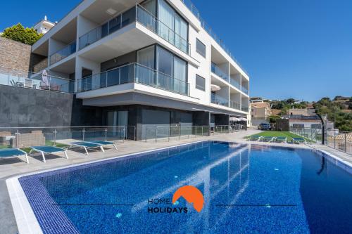 #233 Fox Trail by Home Holidays 2