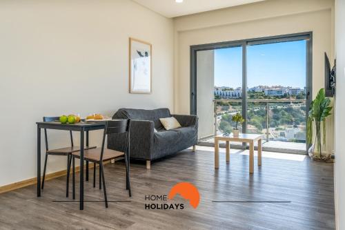 #233 Fox Trail by Home Holidays 3