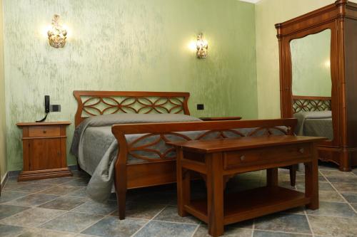 TENUTA ROSA - Gastronomia e Relax Room Type - Deluxe Double Room with Balcony TENUTA ROSA - Gastronomia e Relax Room Type - Deluxe Double Room with Balcony