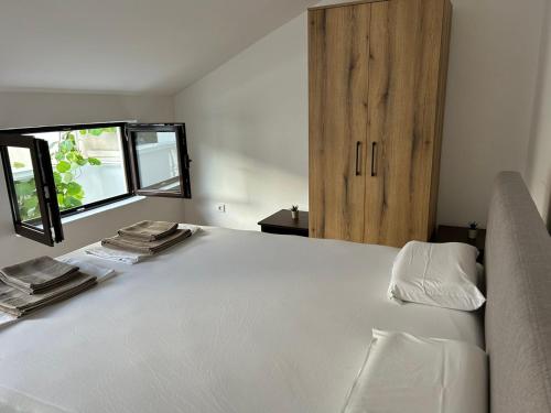 Two-Bedroom Apartment image 4