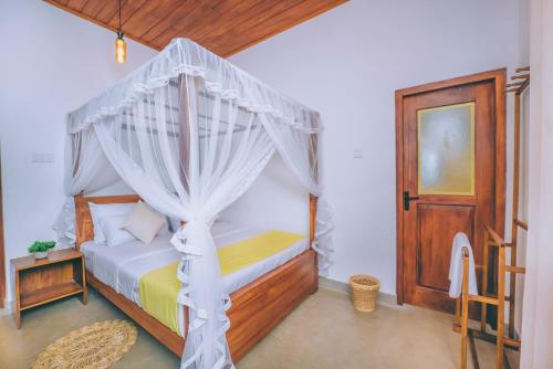 Three-Bedroom Villa image 10