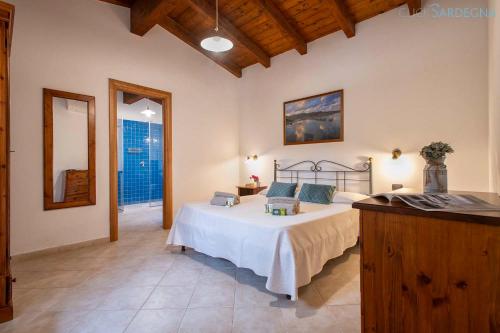 Ginestre Cottage with pool in the Nature Park of Porto Conte