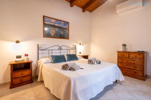 Ginestre Cottage with pool in the Nature Park of Porto Conte