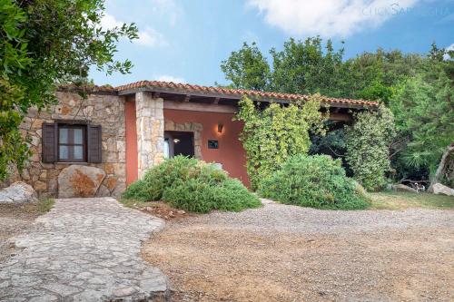 Ginestre Cottage with pool in the Nature Park of Porto Conte