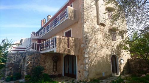 A szálláshely kívülről, Appartement Aramis - Turm Krk in Sveti Vid-Miholjice