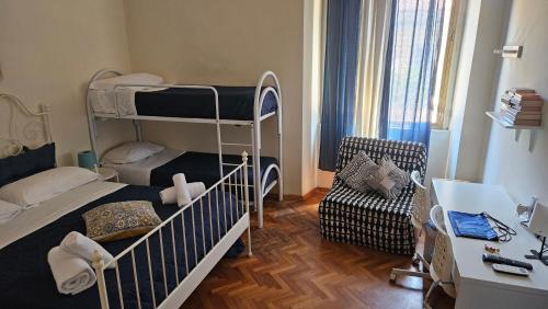 Napol-In Room Type - Quadruple Room with Private Bathroom