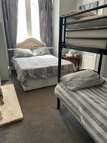 MyRoomz Golden Strand Hotel in Déli Part