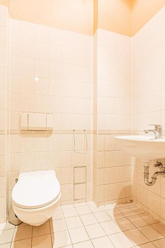 Enjoy your stay with DKN apartments - Mon-Sun - Late night check-in - Multilanguage - Near Railway station - Witamy serdecznie, Leipzig (photo 8)
