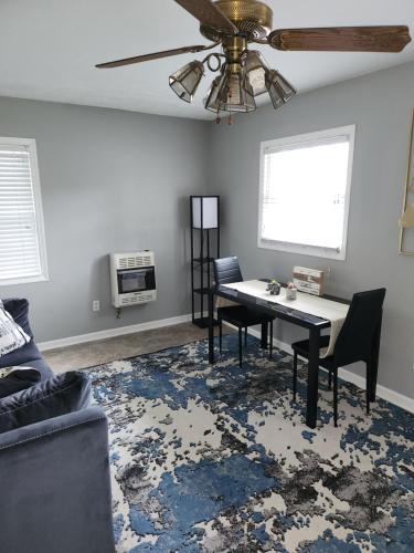 Quiet comfort room near shopping and attractions in Fayetteville, USA