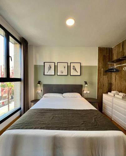 One-Bedroom Apartment image 4