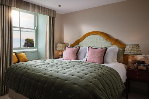 Superior Room with Sea View image 8