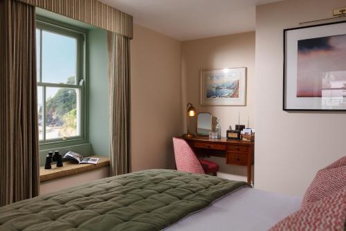 Superior Room with Sea View image 4