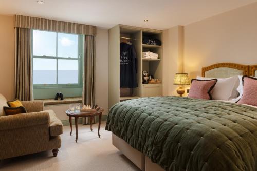 Superior Room with Sea View image 6
