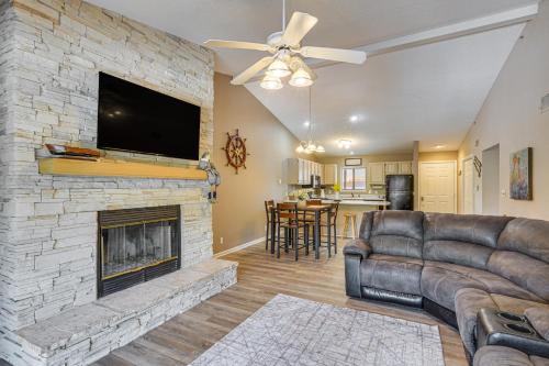 Lake and Pool Access Osage Beach Condo