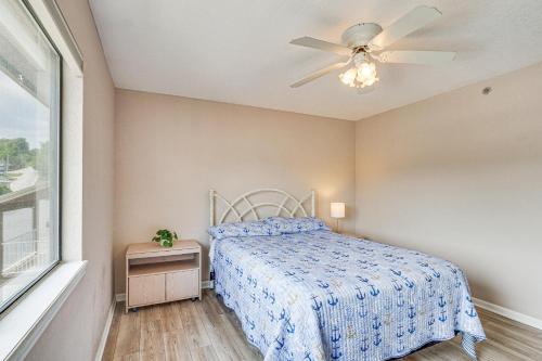 Lake and Pool Access Osage Beach Condo