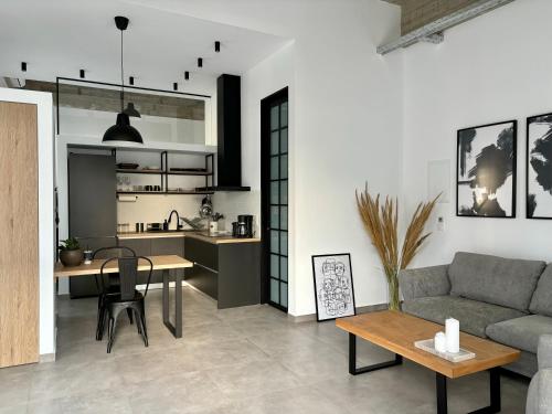 Industrial Loft By Estio Comfort Living — other in Κυρά της Ρω 16, Heraklio Town, 71307, Greece