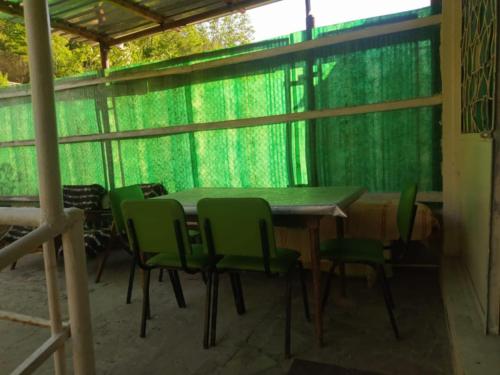 Varanda/terraço, Villa in Bjni in Arzakan