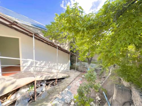 Vista exterior, Villa in Bjni in Arzakan