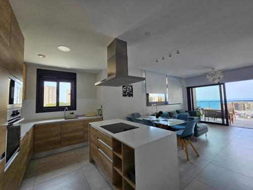 Люкс аппартаменты с фантастическим видом Sunset Waves, Benidorm (photo 7)