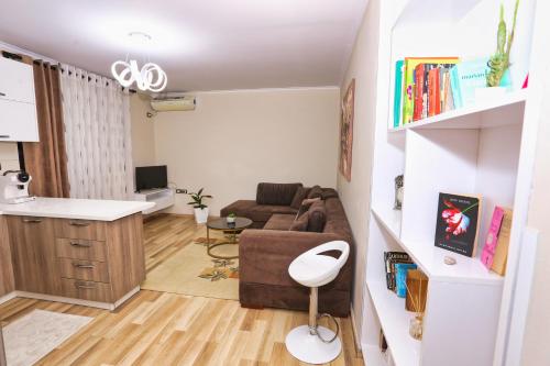 R&B City Center Apartment, Tirana (photo 7)