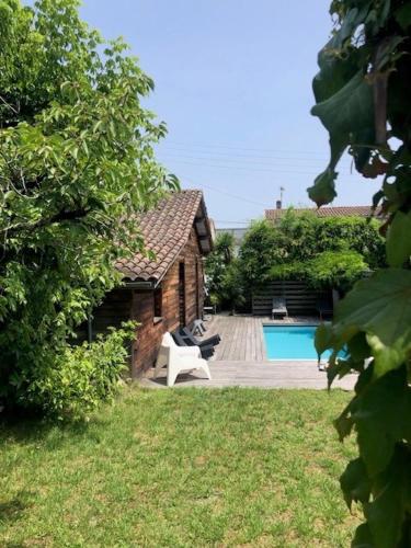 Maison avec piscine quartier résidentiel Bordeaux, Bordeaux (Foto 2)