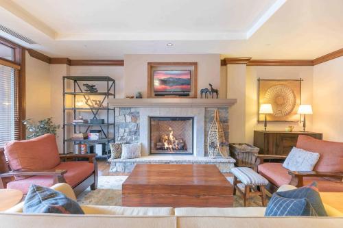 Great Bear Lodge 504 by East West Hospitality – khách sạn tại Truckee