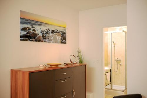 Superior One-Bedroom Apartment with Balcony image 10