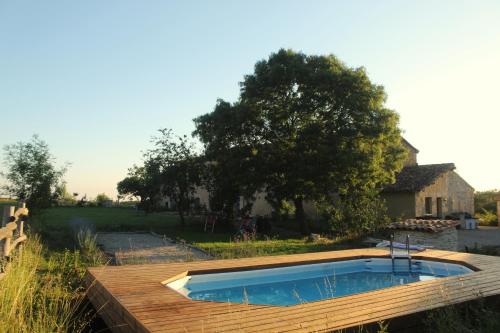Gîte - La Couderquié (Gite - La Couderquie) in 洛特勒克