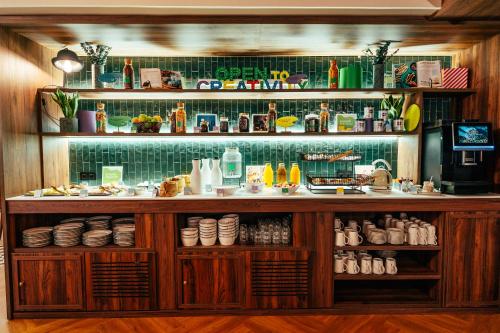 Ibis Madrid Centro - image 13