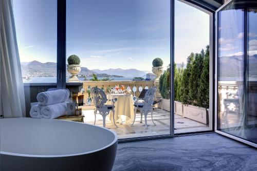 ทัศนียภาพ, โรงแรมวิลล่าเอพาลาซโซอมินตา (Hotel Villa e Palazzo Aminta) in สเตรซา