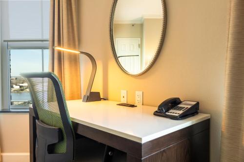 Standard Room image 3