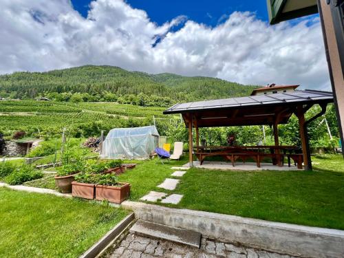 Dārzs, Dolomiti Garden Apartment in Terzola