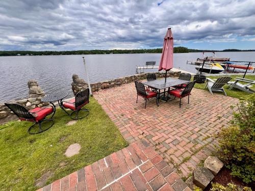 Shoreline Dreams in Middleboro