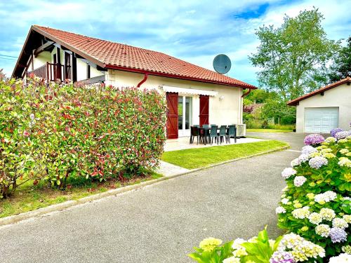 La Villa Landaise Avec Piscine – Saubrigues, KY