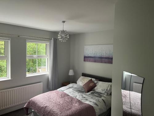 Five Oaks Bed & Breakfast with free parking, Derry Londonderry (photo 9)