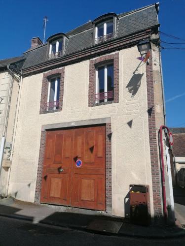 Gîte à Sées avec garage privé en centre ville