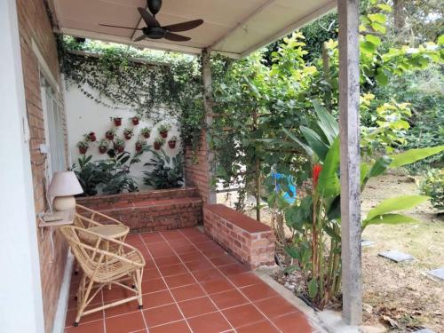 Eden Villa Bentong W butler in Karak