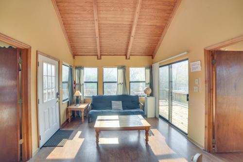 Rustic Reliance Cabin: Fly Fish the Hiwassee River in Austral (TN)