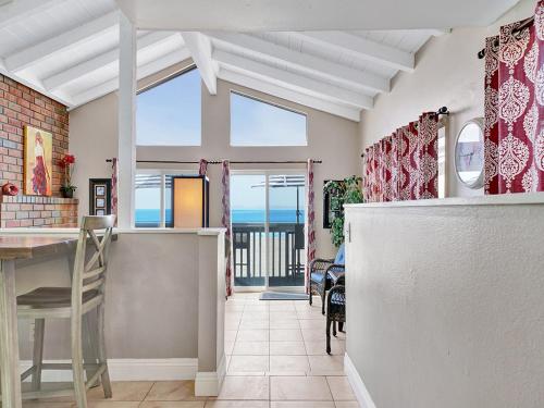 3607 Seashore Dr B in Newport Beach, USA