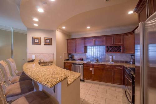 Charming Harborwalk Vacation Rental near HarborWalk Village