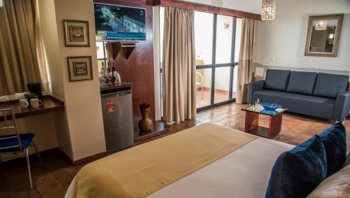 Hotel Puerto Playa Suites in Lecheria