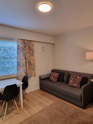 Kompakti yksiö numero 4 pienkerrostalossa (Kompakti yksio numero 4 pienkerrostalossa) in Pori