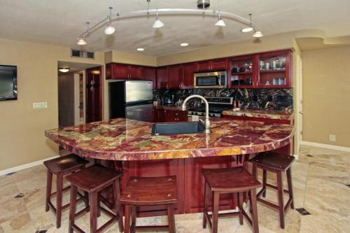 111 E Edgewater B in Newport Beach, USA