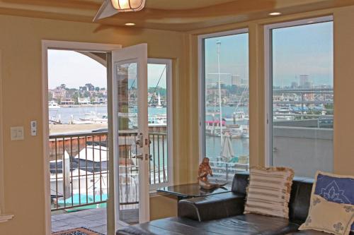 111 E Edgewater B in Newport Beach, USA