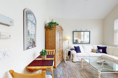 Cheery Retreat Cheery Retreat