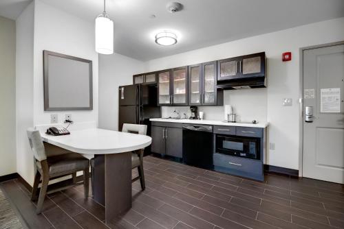Candlewood Suites Waco, an IHG Hotel in Waco, USA